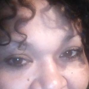 Meet your Posher, Laurie